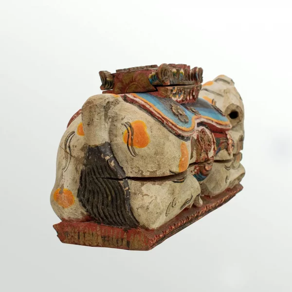 Carved wood, painted and decorated HOLY COW and trinket box - India, circa 1910 - Image 4
