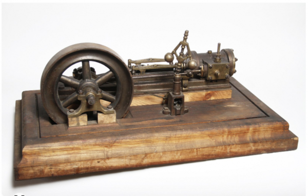 Grande machine à vapeur d’usine, L 60cm