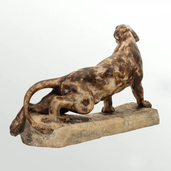 Art Deco Alabaster sculpture depicting a Roaring Tiger, early 20th century - Image 2