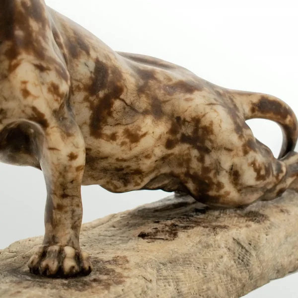 Art Deco Alabaster sculpture depicting a Roaring Tiger, early 20th century - Image 3