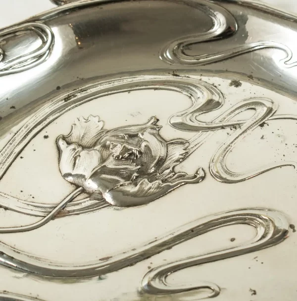 French ART NOUVEAU Silver-Plated Crumb Brush and Pan Set by Victor Saglier - Image 4