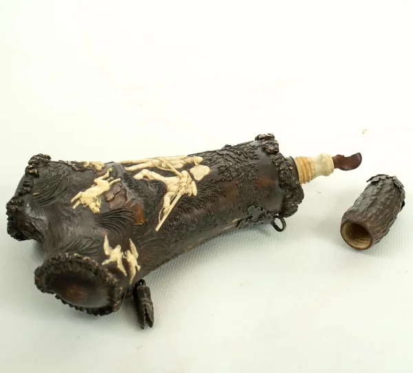 Fine Carved German or Austrian 18th Century Stags Horn Powder Flask - Image 9