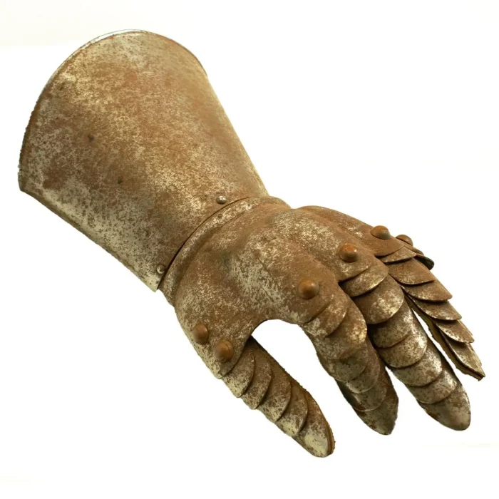 Vintage reproduction gauntlet / armour, early 20th century.