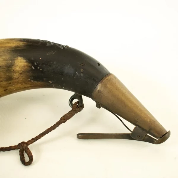 LARGE GUNNER'S POWDER HORN Naval - French, late 18th century. - Image 4