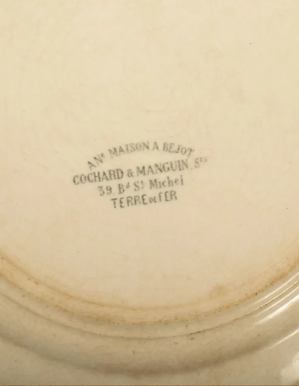 Antique French Ironstone Plate – “L’Ami du Chasseur”, Château de Courtry - Image 2