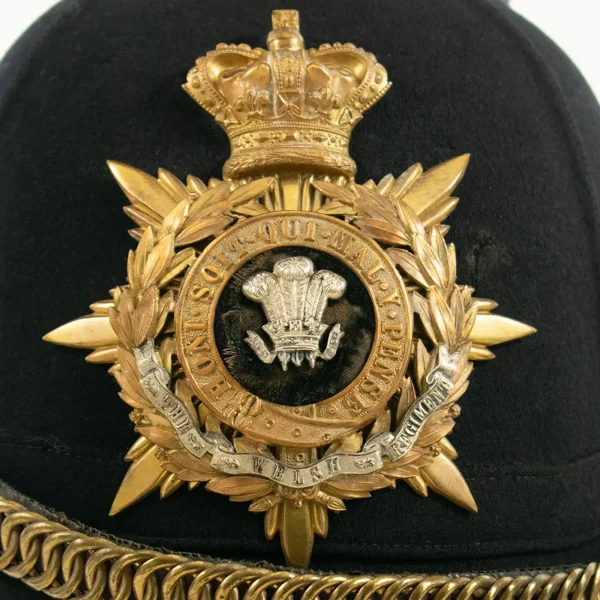 Victorian HOME SERVICE HELMET of the WELSH REGIMENT - Image 4
